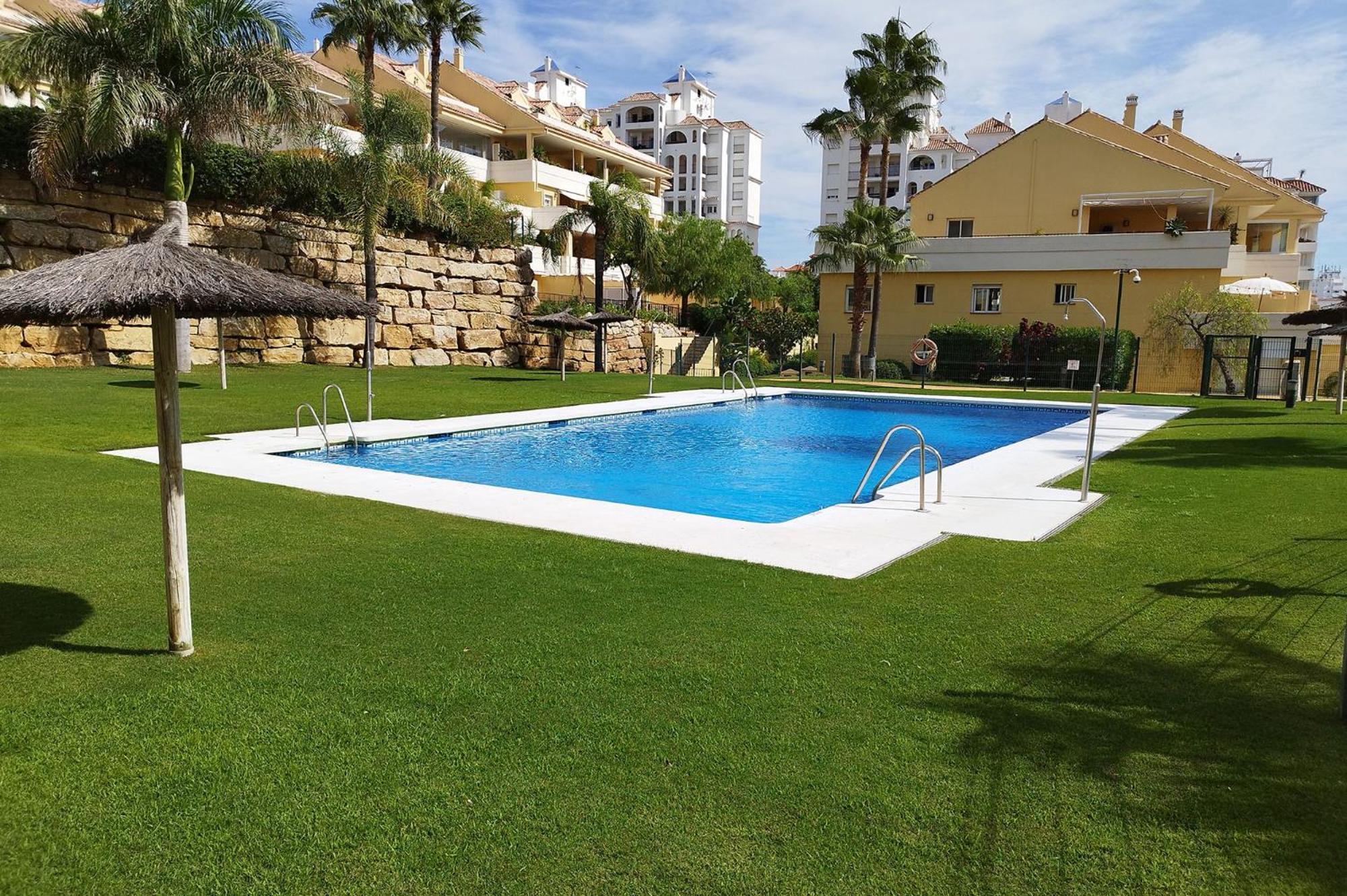 Apartamento Puertosol Estepona Luaran gambar