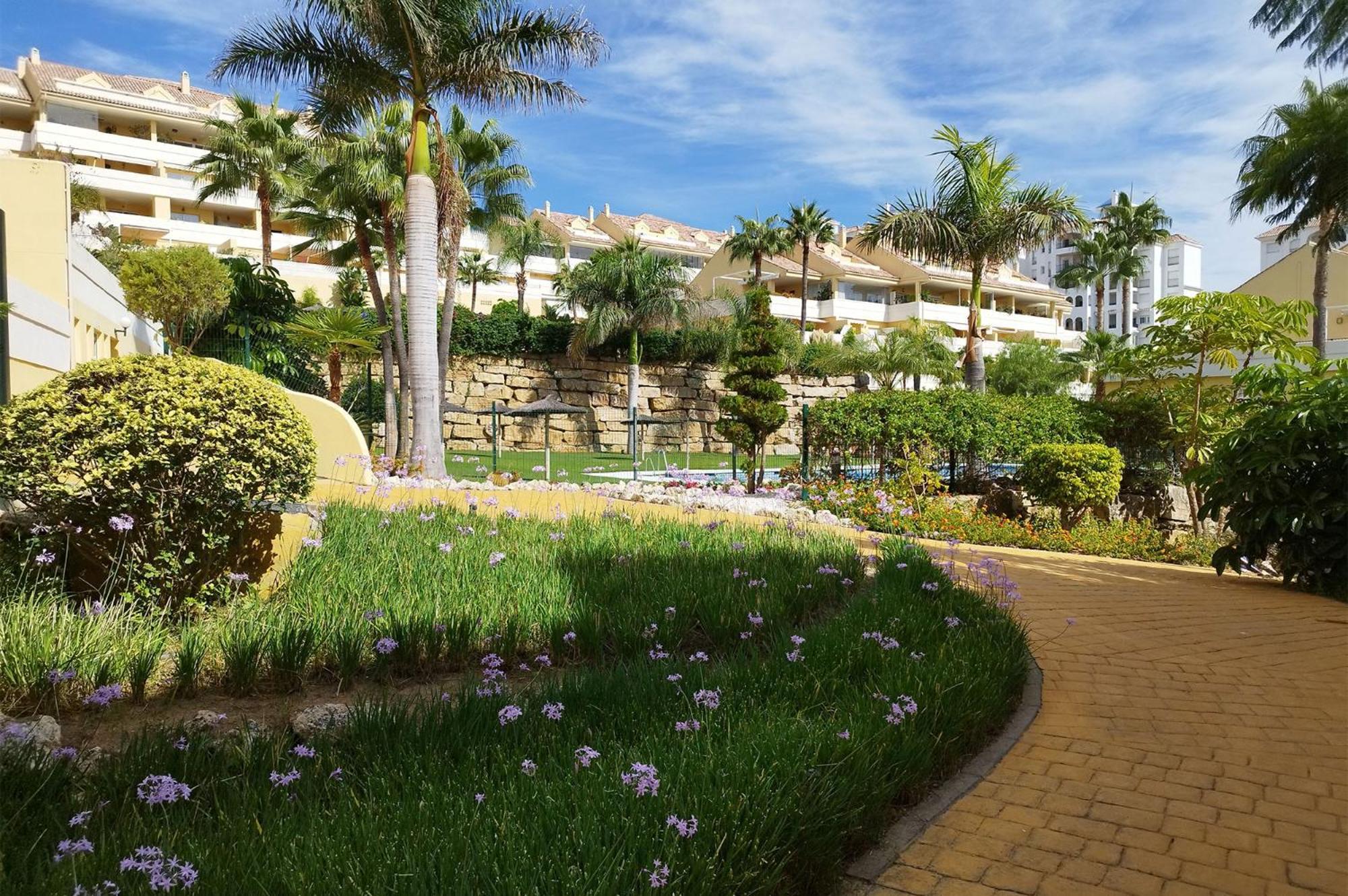 Apartamento Puertosol Estepona Luaran gambar